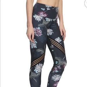 Onzie Carrera High Rise Leggings in Crane print